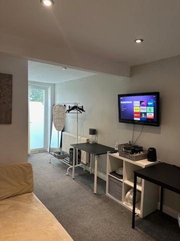 Bestwood Lodge Studio Nottingham Exterior photo